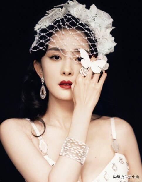 娱乐吃瓜四字女星,揭秘她的神秘面纱